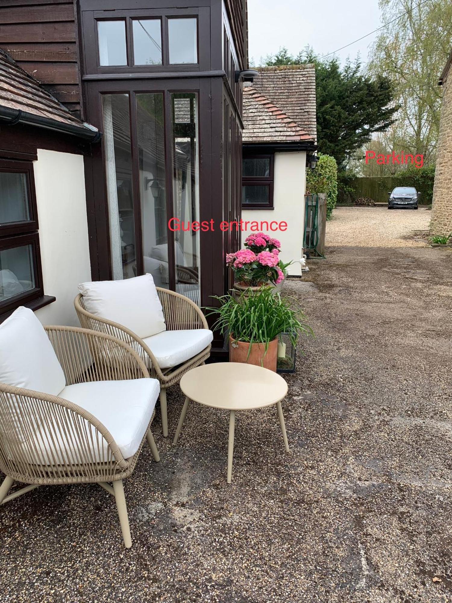 The Byre Bed & Breakfast Abingdon-on-Thames Exterior photo